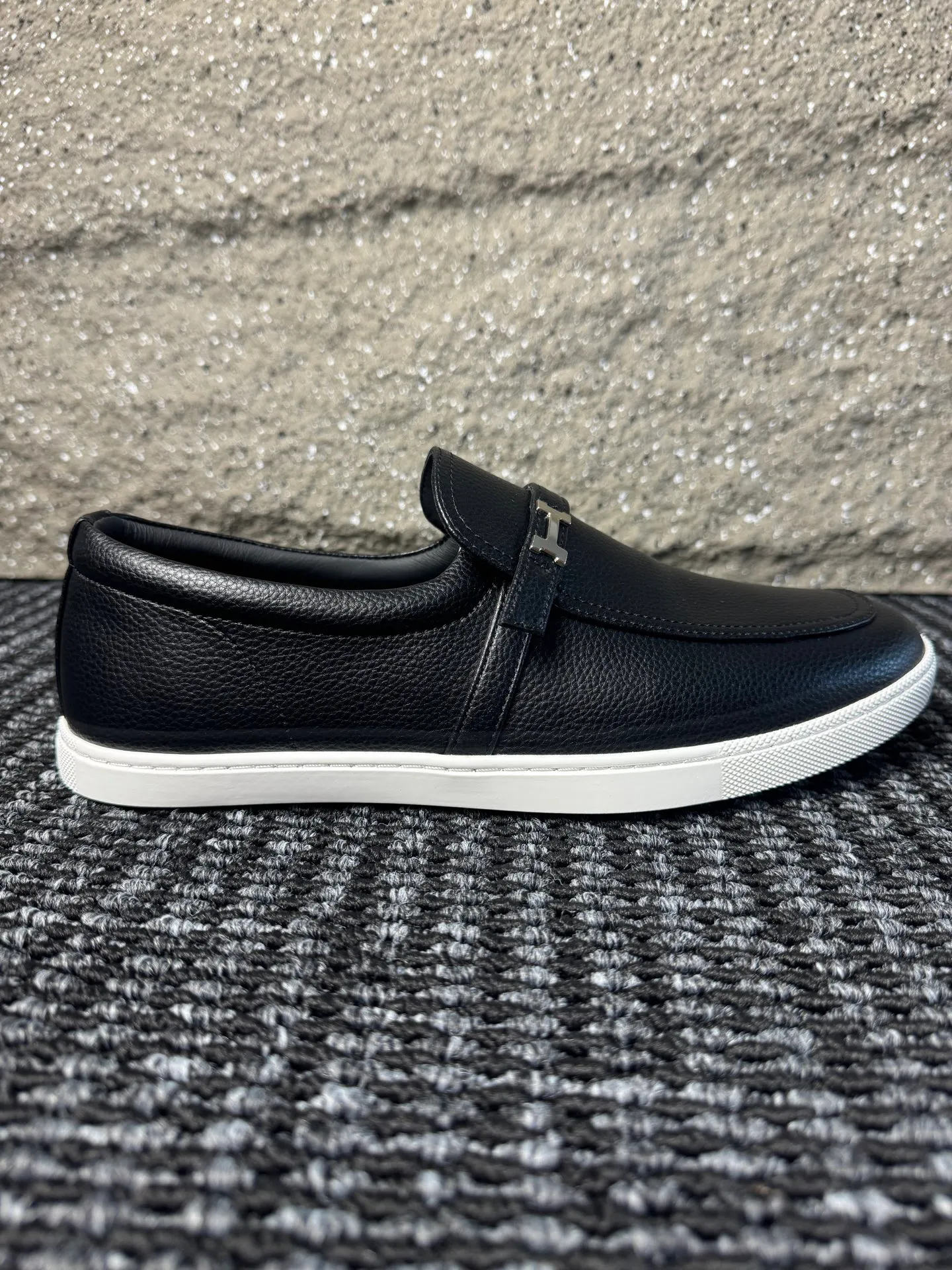Men's men's shoes 💰440 [New style] 🪷🪷[HERMES] Hermès - High-end quality, the same style as the official website - Upper: 🔝 Nappa calfskin, with iconic H metal - Lining: water-dyed cowhide - Outsole: ultra-light TPU molded outsole - Ultra-high quality control·Fine workmanship: highlighted (high-end·luxury·grade) -Size: 38-44 (45 can be customized)·